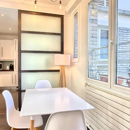 شقة 70m2 Spacious 2br For 6 Guests Near Opera With Elevator